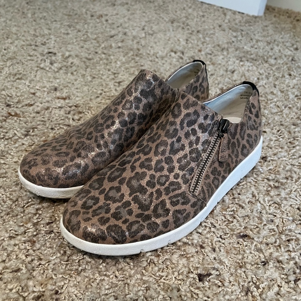 Johnston & Murphy Leopard Sneakers